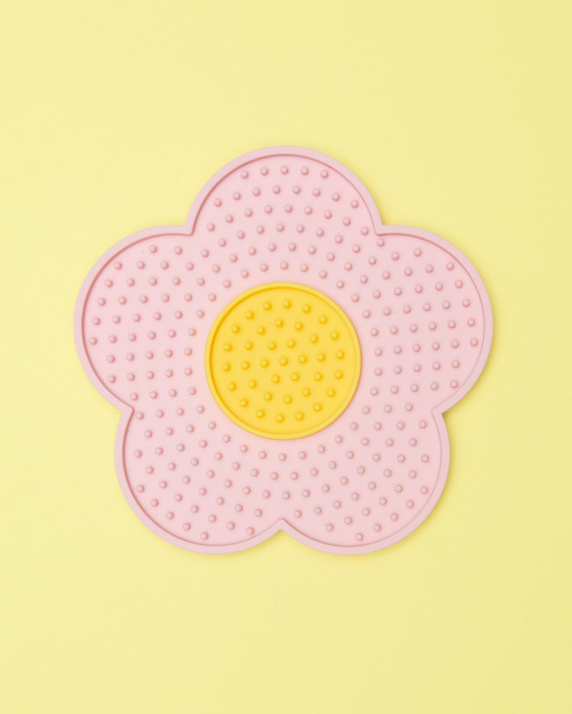 Coming Up Daisies Suction Cup Lick Mat