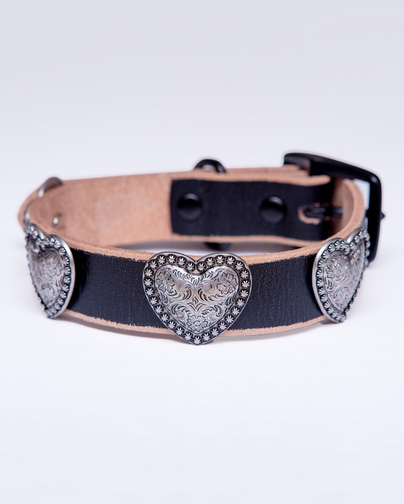 Genuine Distressed Leather Dog Collar with Heart Conchos WALK AXESORIA WEST   